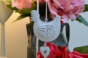 Hanging Metal Chicken Decoration